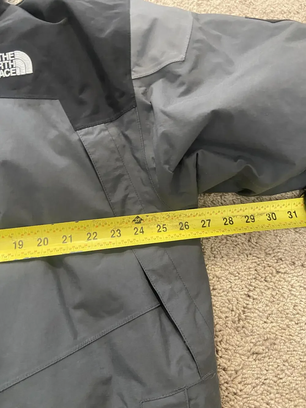 The North Face Jacket Mens 2XL Gray Black HyVent Ski Insulated Waterproof Winter
